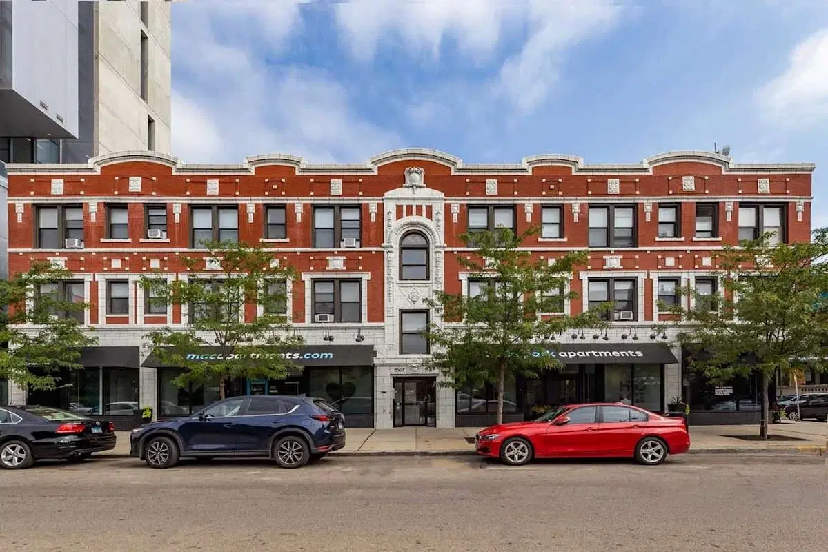 Kenwood Court, Chicago – Exterior