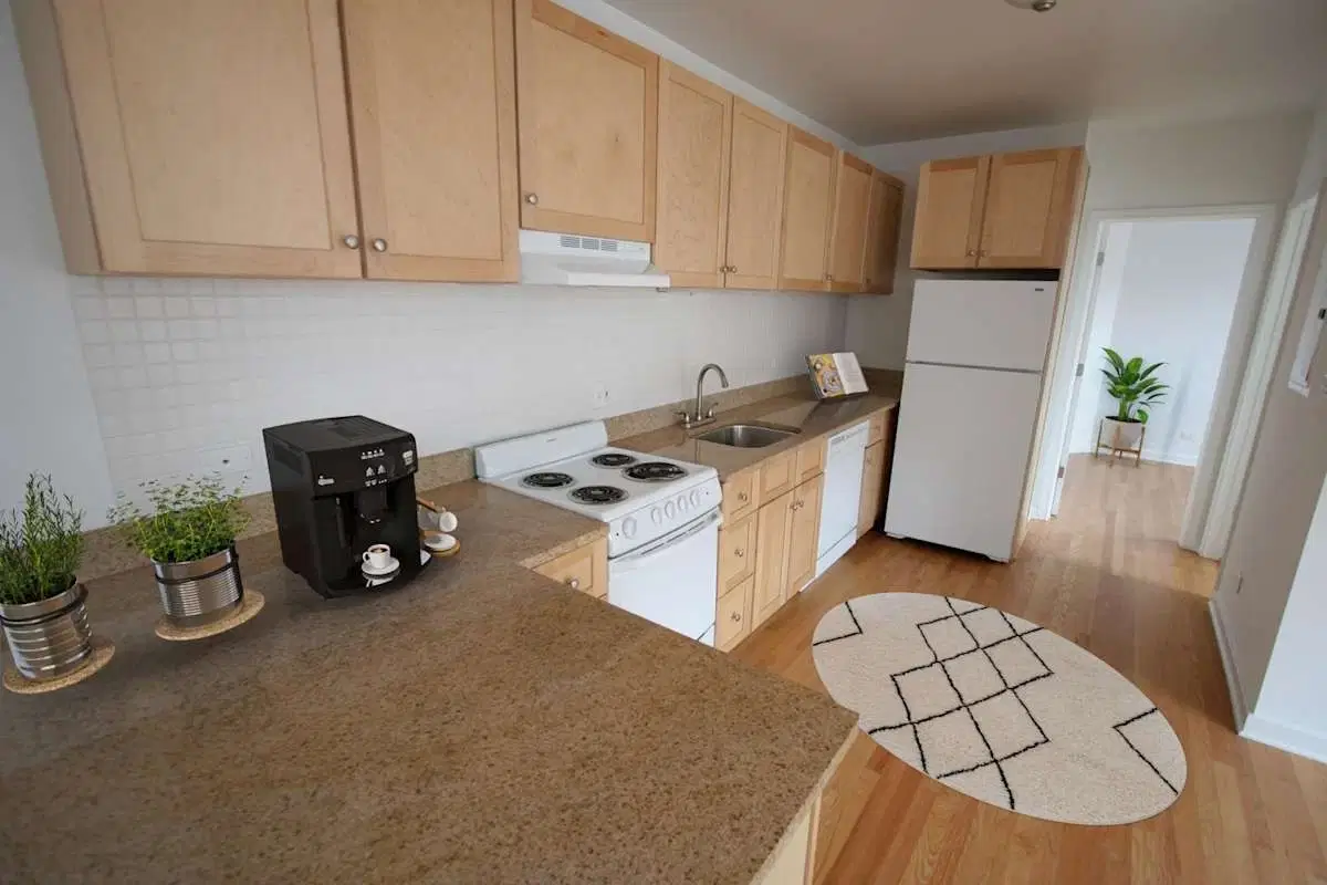 Kenwood Court, Chicago – Kitchen
