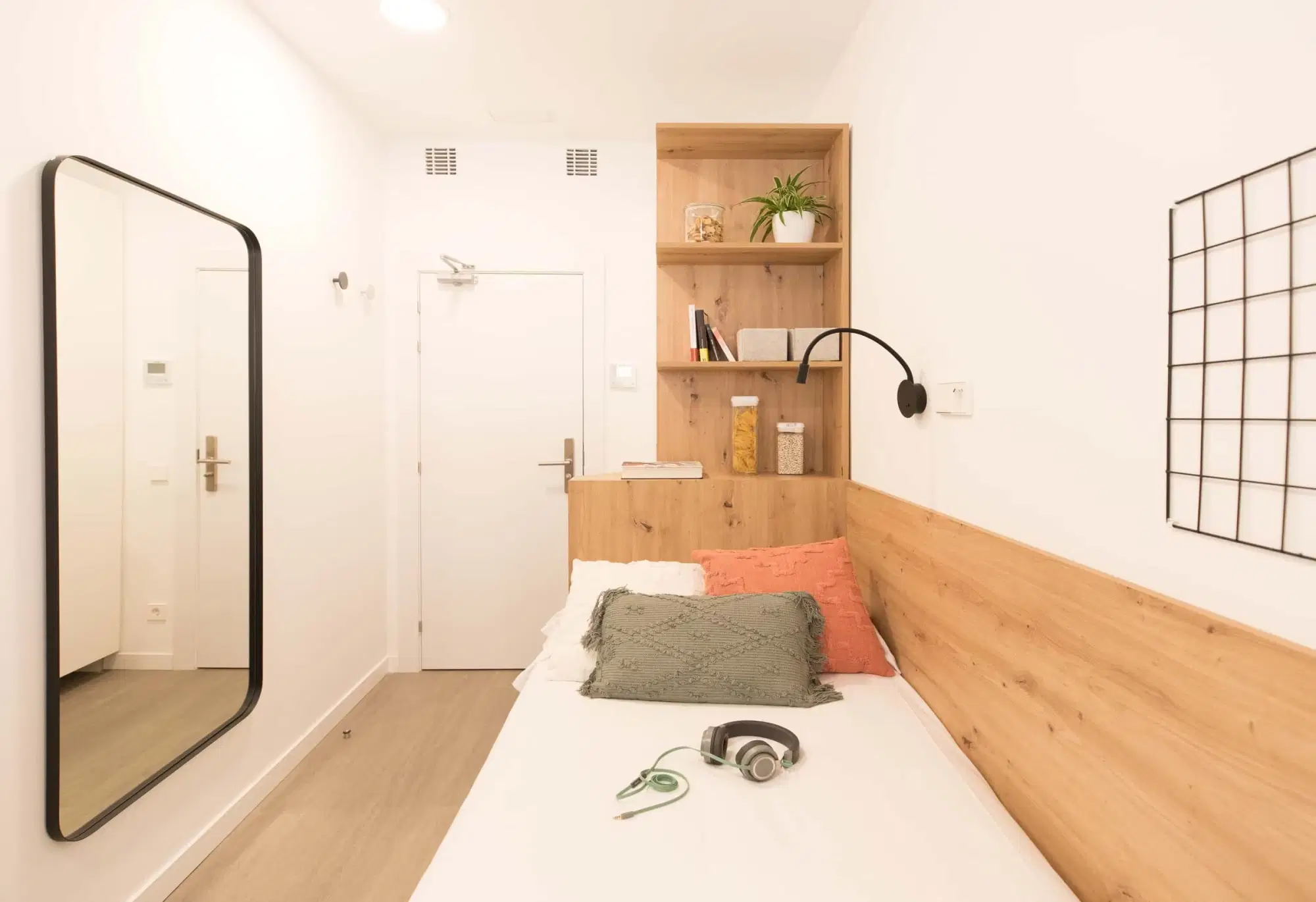 SPC 28046, Madrid – #113088: Room in 1 Bedroom 1 Bathroom (Paseo De La Castellana)