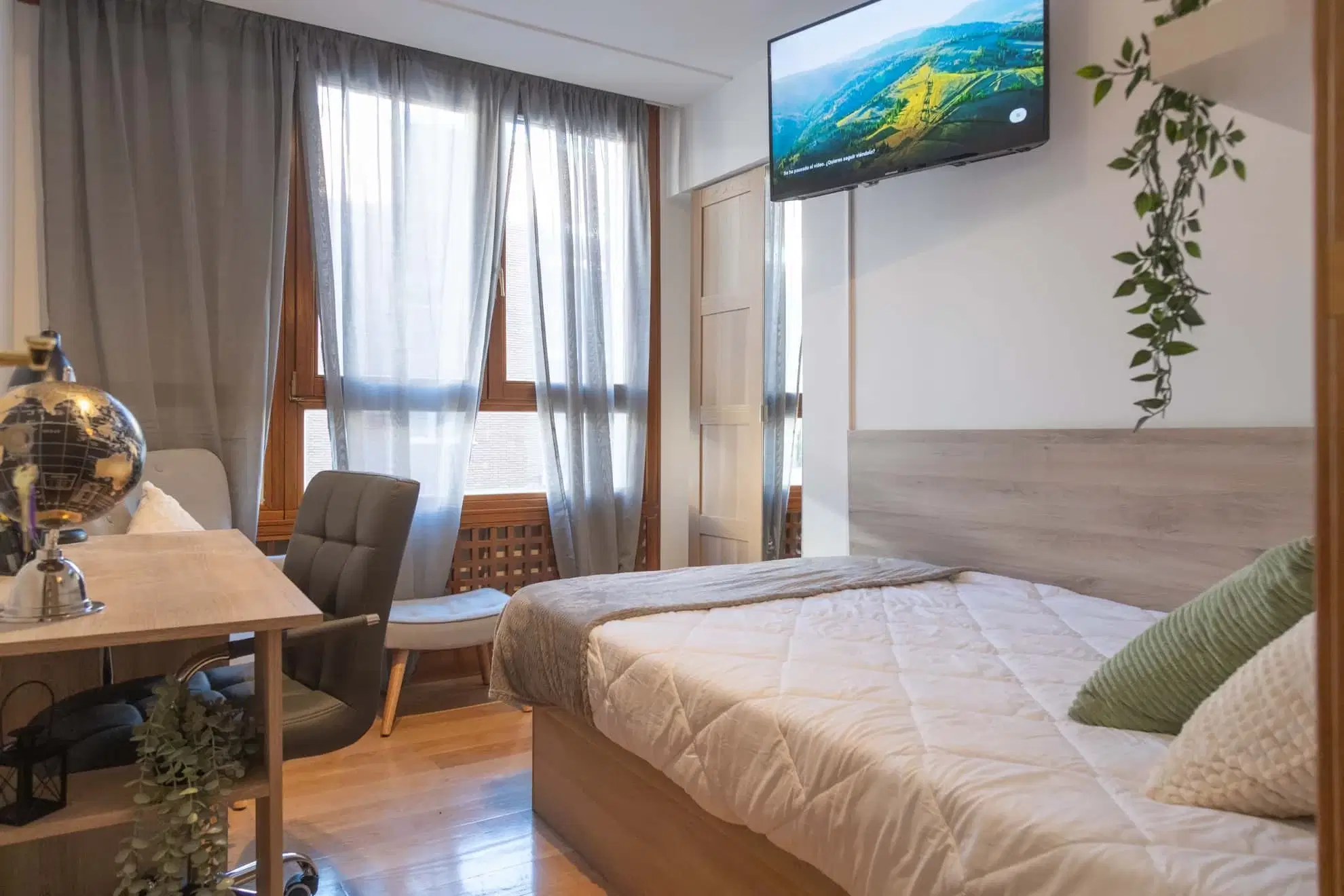 SPC 28046, Madrid – #154055: Room in 11 Bedroom 6 Bathroom (Paseo De La Castellana)