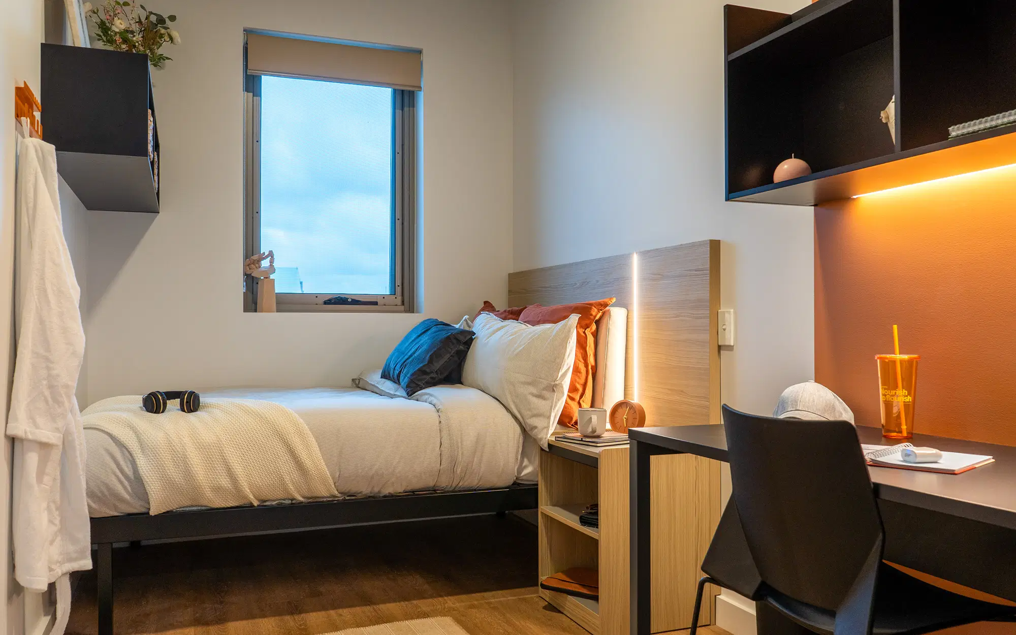 The Switch Adelaide Central, Adelaide – 4 Bed 2 Bath Apartment