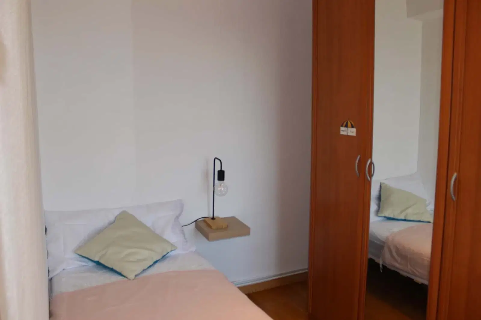 SPC 28026, Madrid – #127431: Room in a 3 Bed 1 Bath (Calle De Marcelo Usera)
