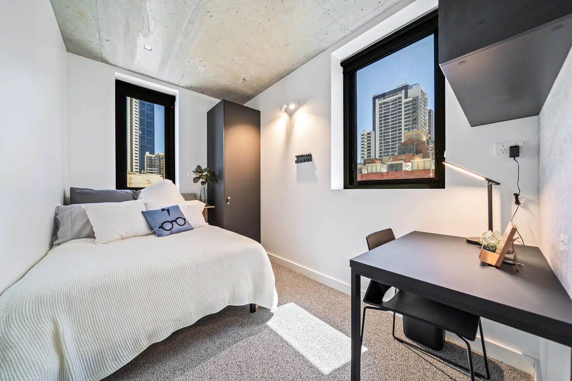 The Switch Perth City Central, Perth – 5 Bedroom Apartment