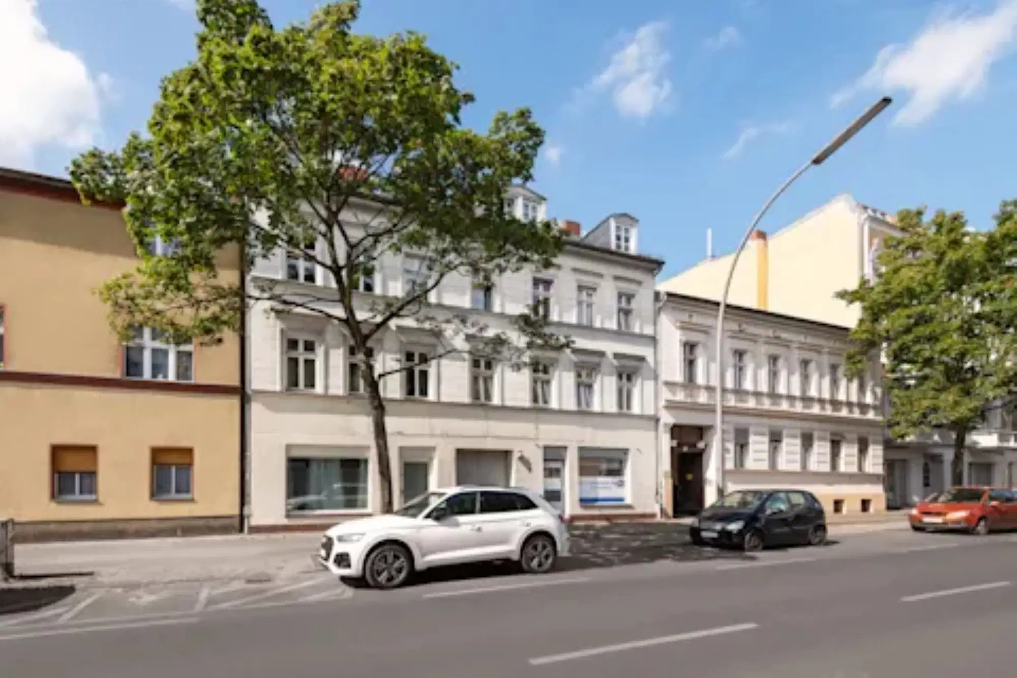 LX 13409, Berlin – Exterior