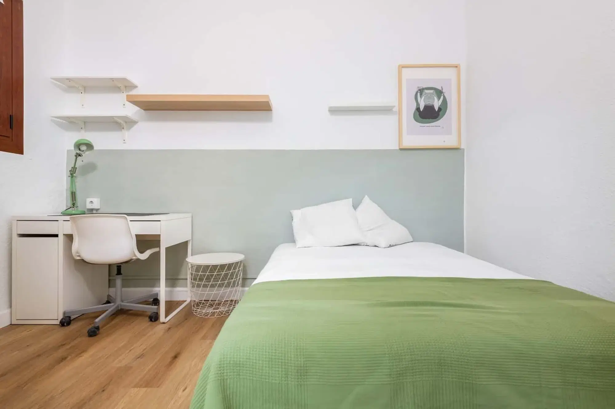 SPC 46005, Valencia – #137649: Room in 8 Bedroom 2 Bathroom (Gran via Del Marqués Del Túria)
