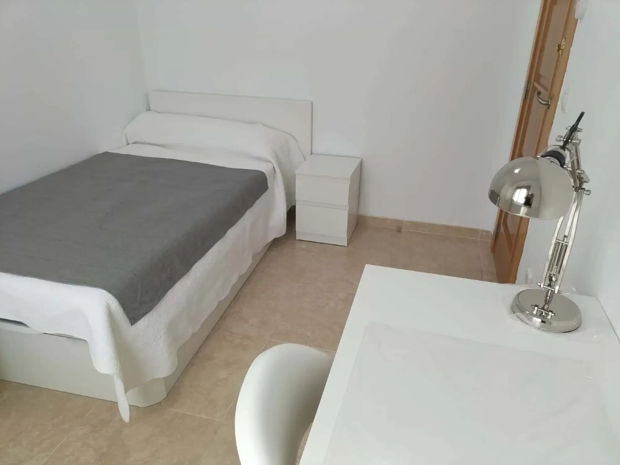 SPC 46023, Valencia – #85698: Room in 3 Bedroom 1 Bathroom (Carrer D'astúries)