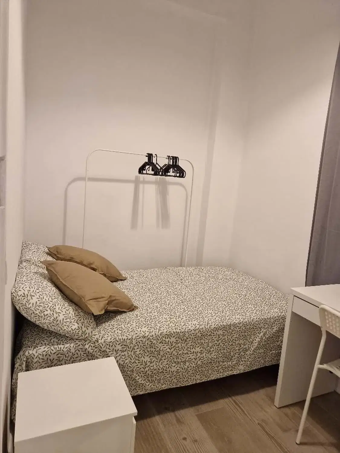 SPC 46008, Valencia – #146372: Room in 7 Bedroom 2 Bathroom (Carrer De Conca)