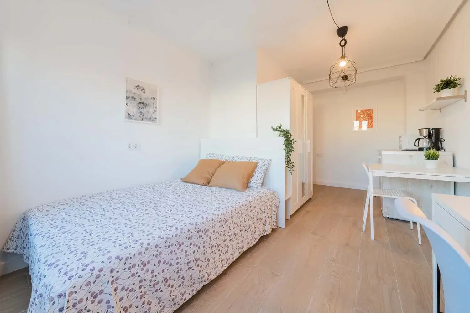 SPC 46008, Valencia – #146285: Room in 4 Bedroom 2 Bathroom (Carrer De Terol)