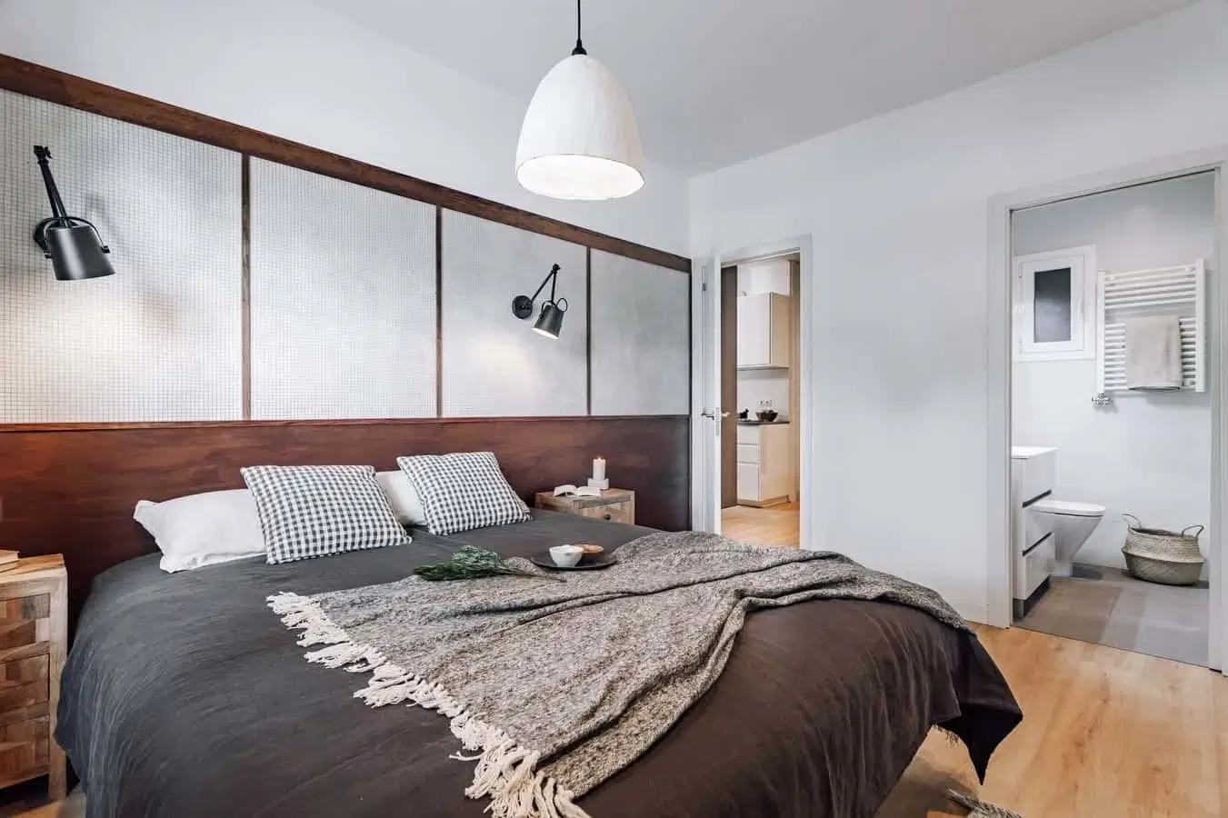 SPC 8018, Barcelona – #160765: 2 Bed 2 Bath (Passeig de Lluís Companys)