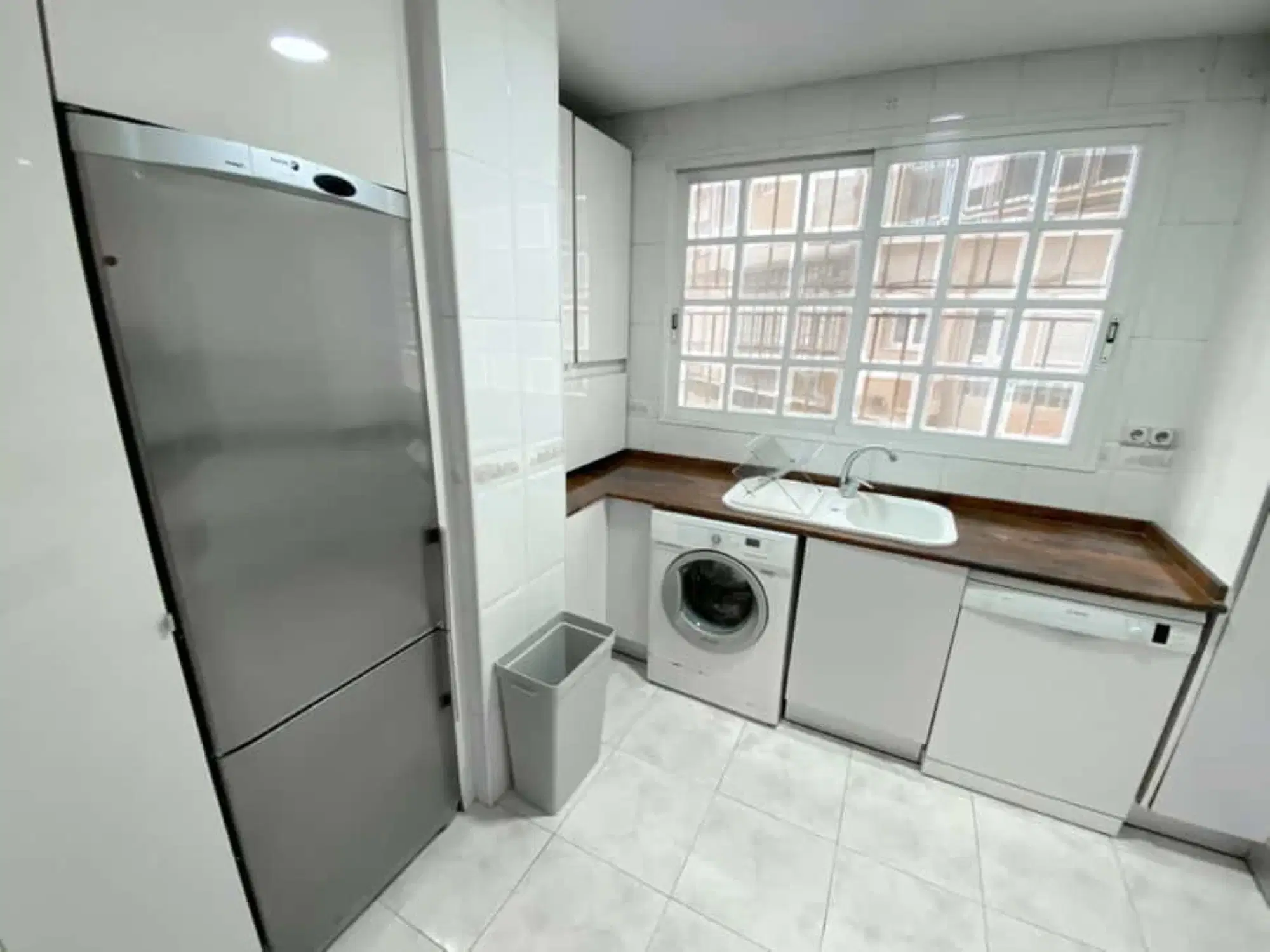 SPC 46006, Valencia – #126286: Room in 4 Bedroom 1 Bathroom (Gran via De Les Germanies)