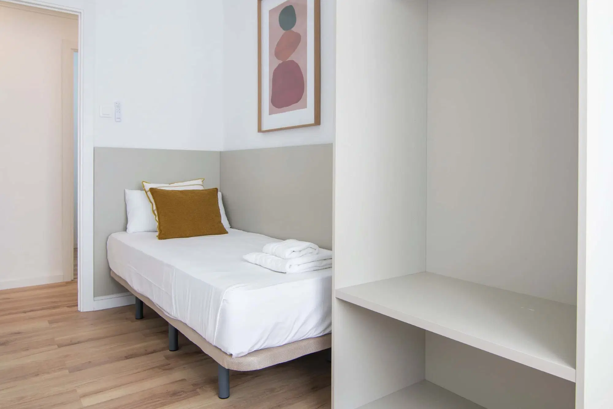 SPC 46001, Valencia – #170340: 3 Bedroom 2 Bathroom (Calle Del Hospital)