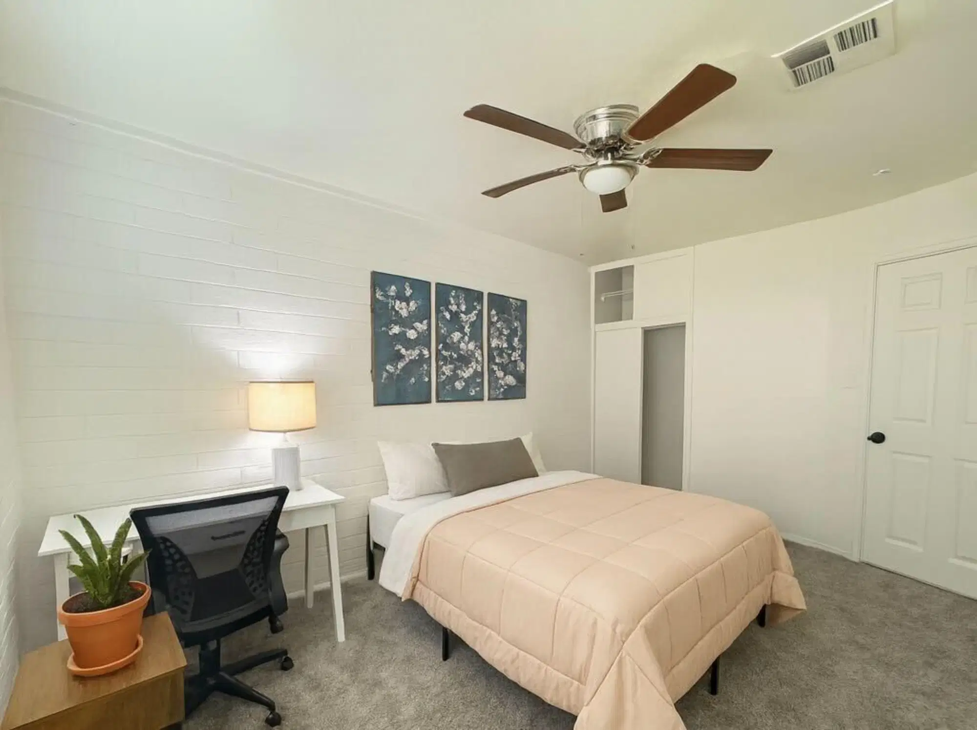 PDP 85017, Phoenix – #40971: Room in 8 Bed 3 Bath