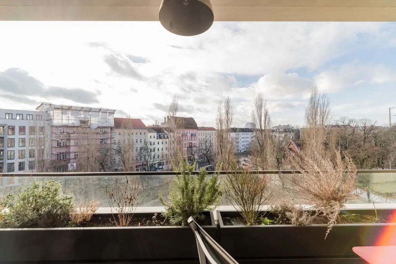 SPC 10115, Berlin – Exterior