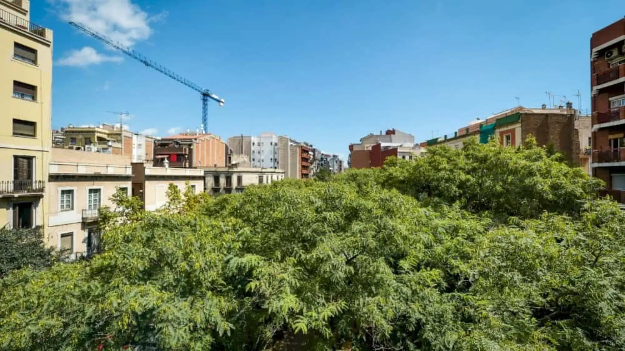 SPC 8026, Barcelona – Exterior
