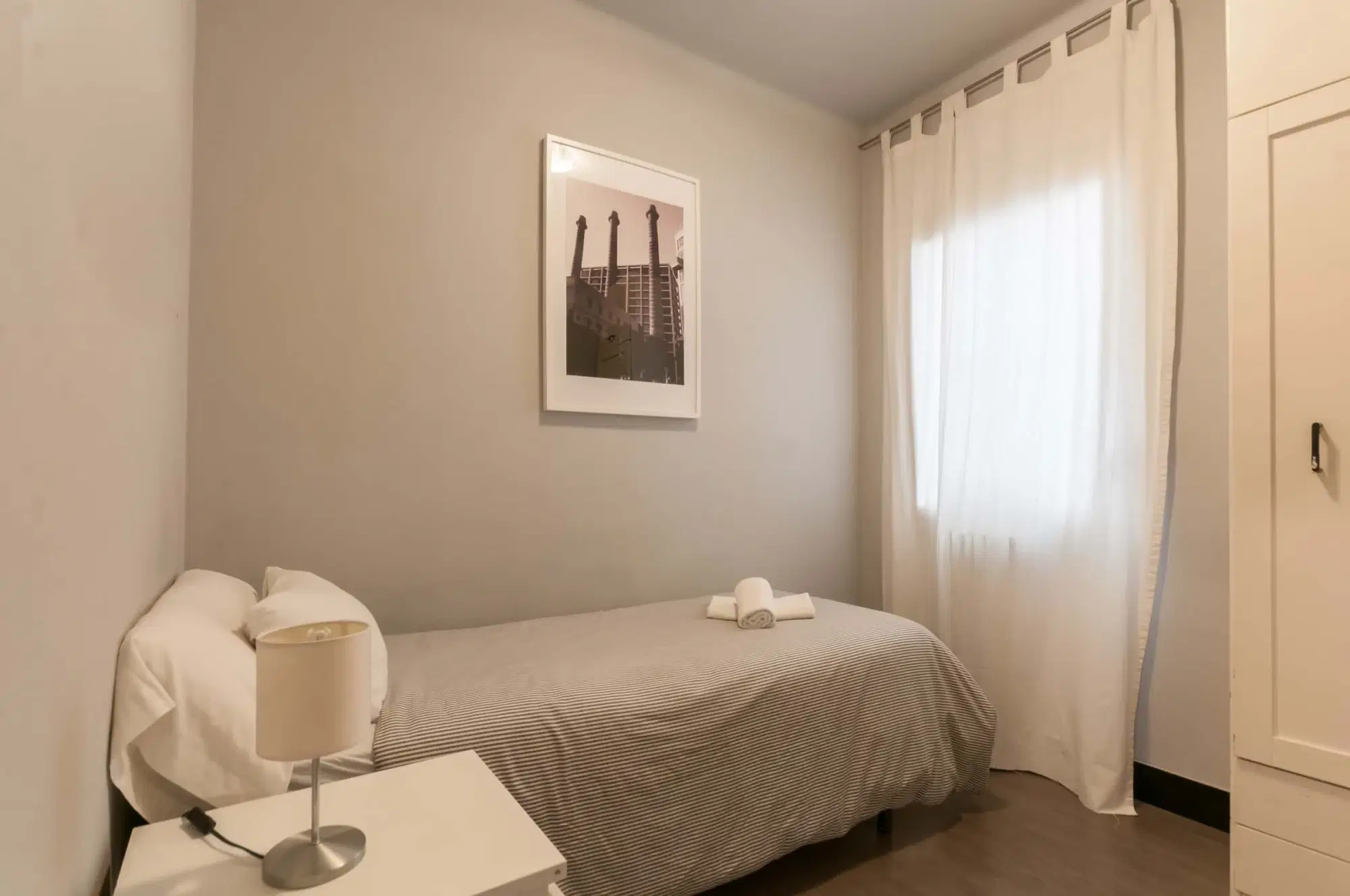 SPC 8018, Barcelona – #126329: 4 Bed 2 Bath (Passeig de Lluís Companys)