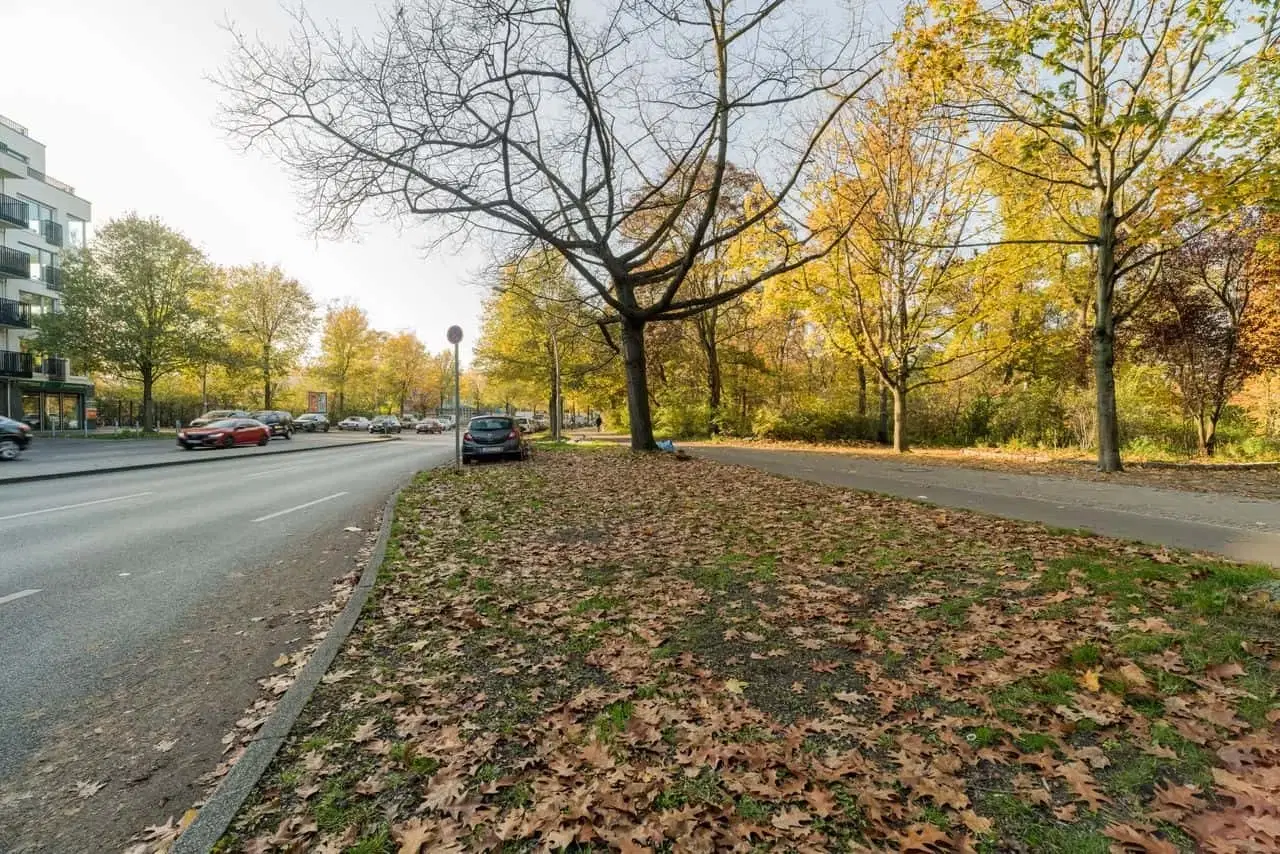 SPC 12049, Berlin – Exterior