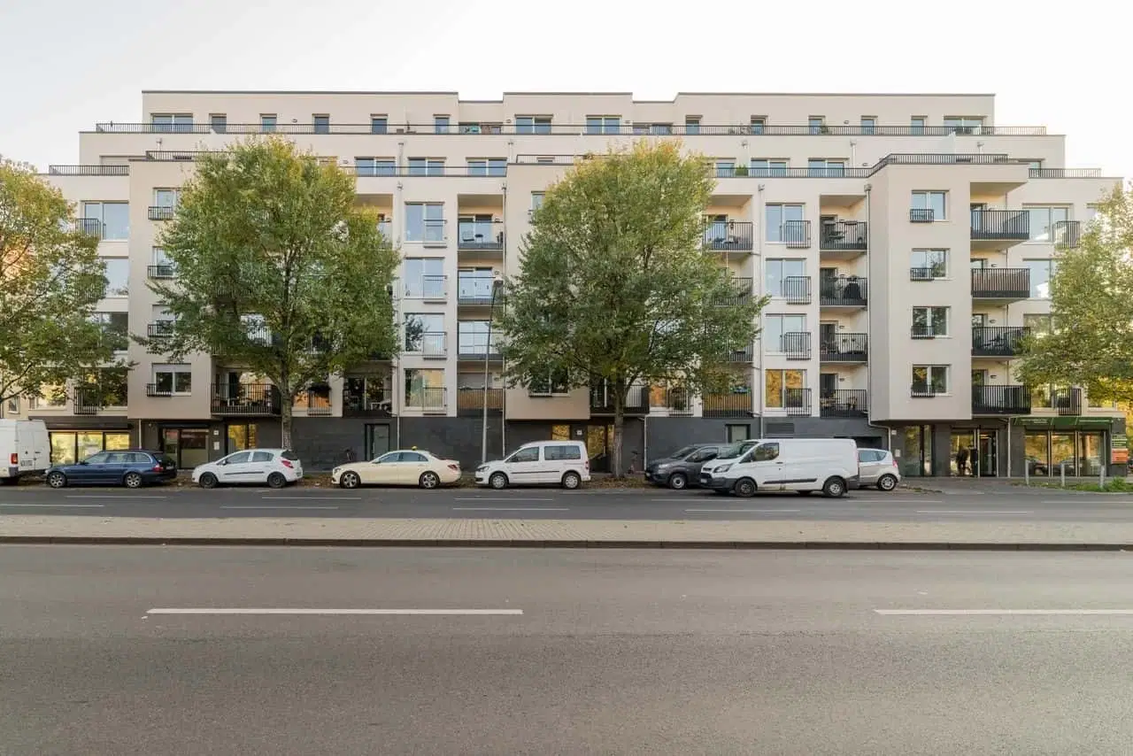 SPC 12049, Berlin – Exterior
