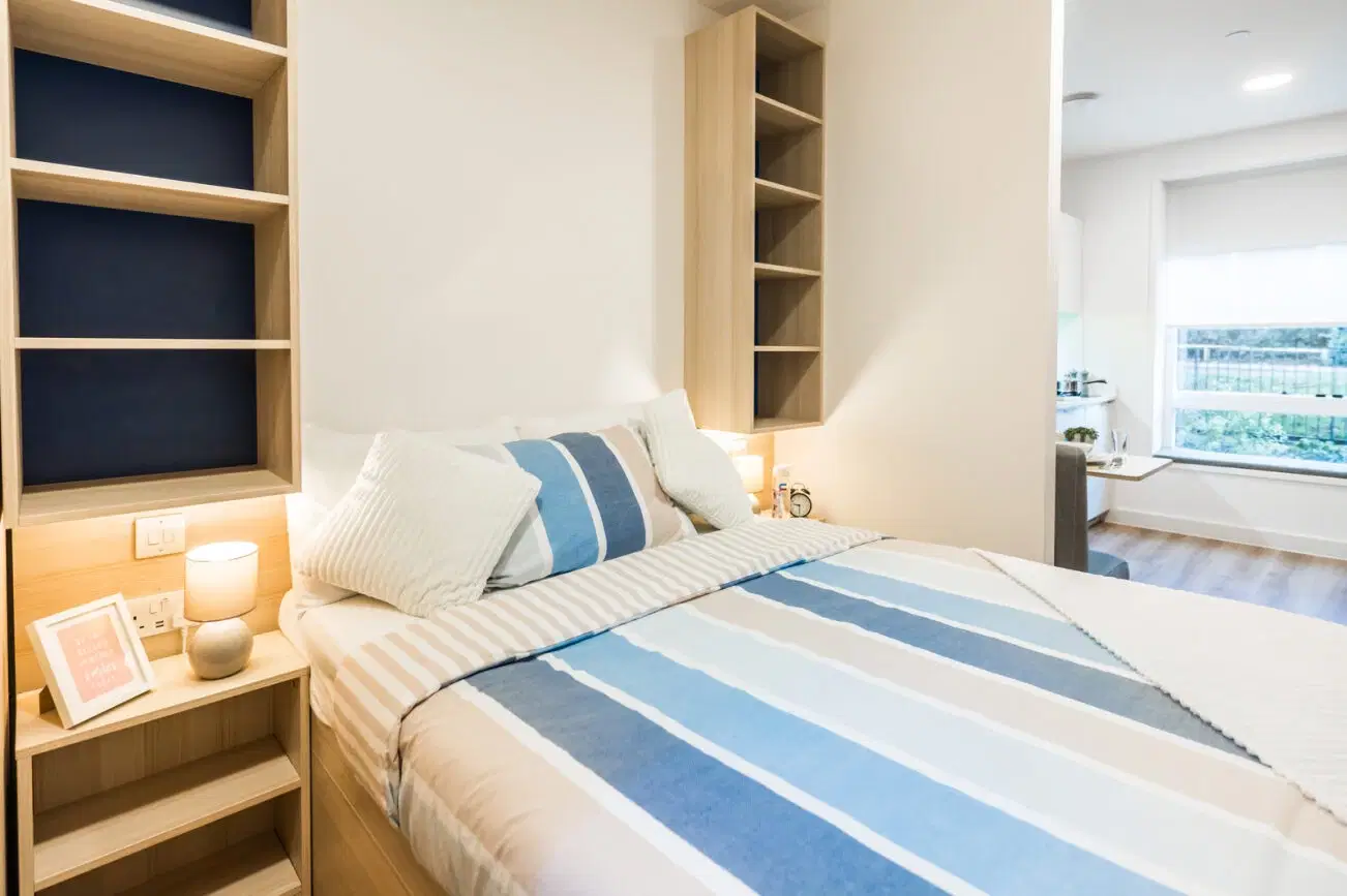 Unilife Sparkford House, Winchester – Luxury Plus Studio