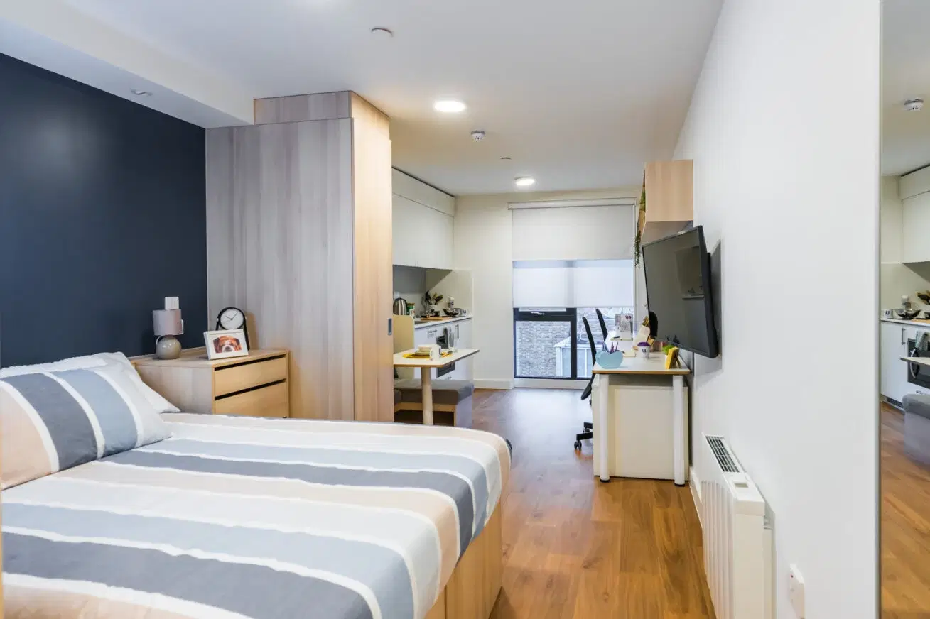 Unilife High Street, Southampton – Luxury Studio