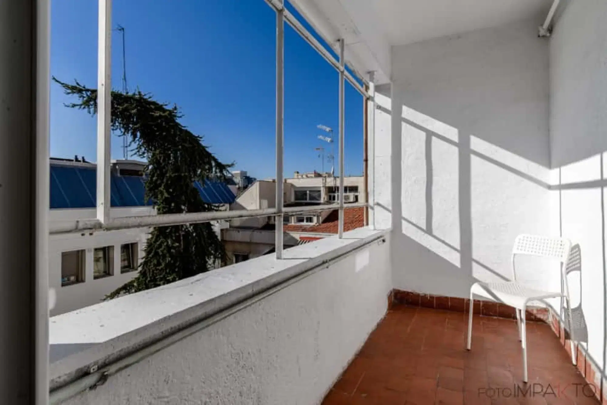 SPC 28041, Madrid – Exterior