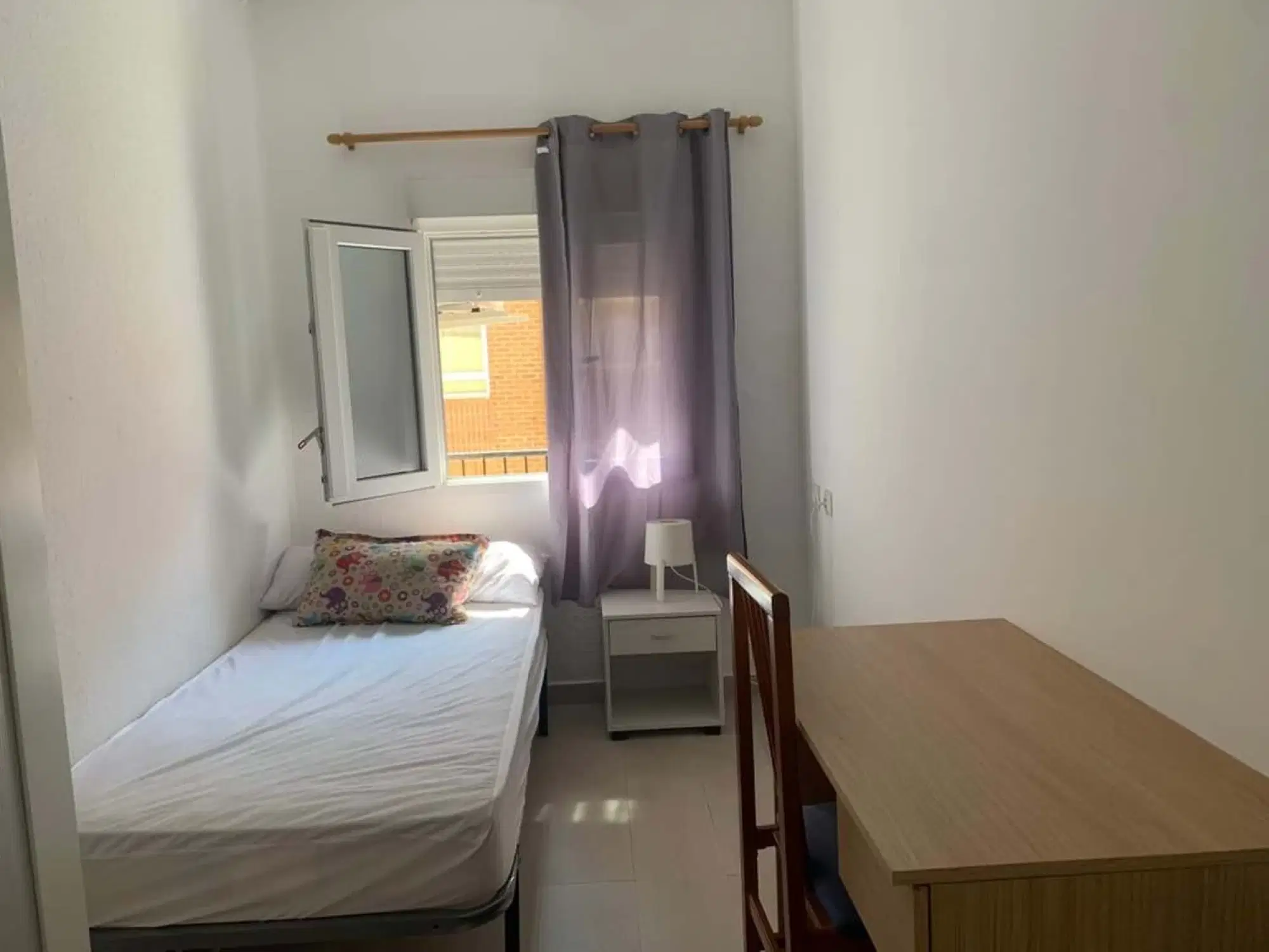 SPC 12006, Castelló De La Plana – #107237: Room in 4 Bedroom 1 Bathroom (Carrer De Sorita)