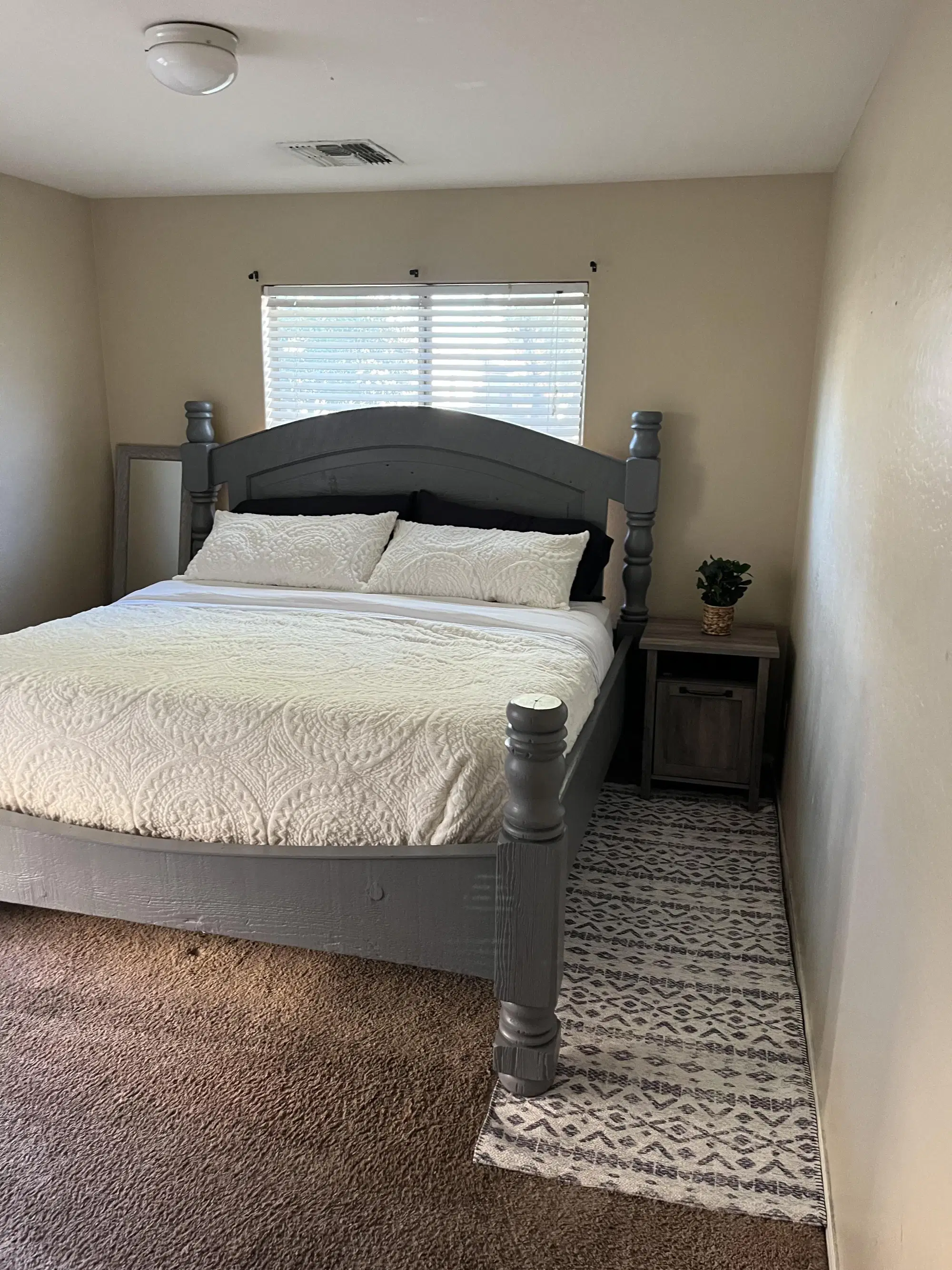 PDP 85043, Phoenix – #42622: Room in 4 Bed 2 Bath