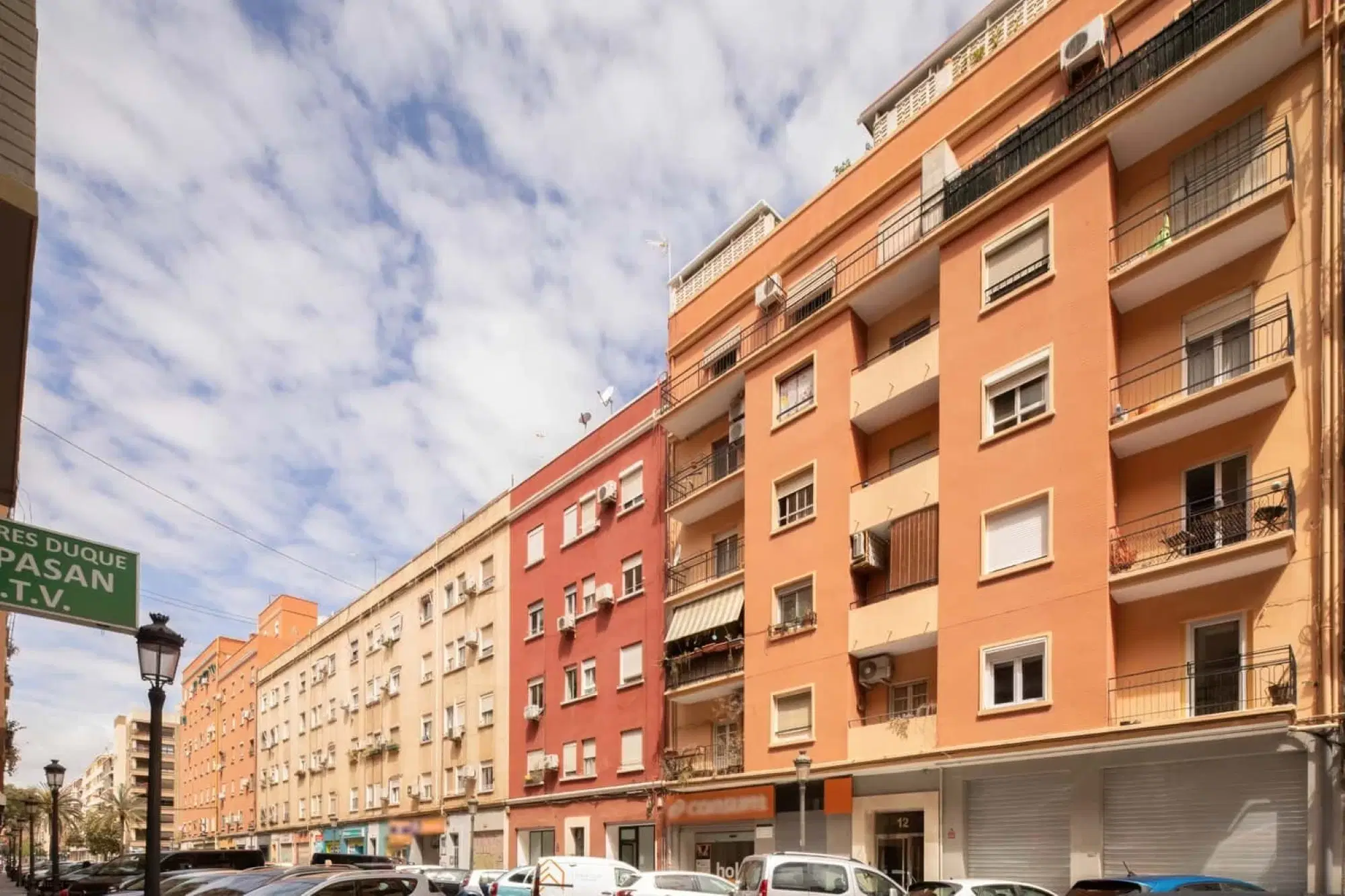 SPC 46018, Valencia – Exterior