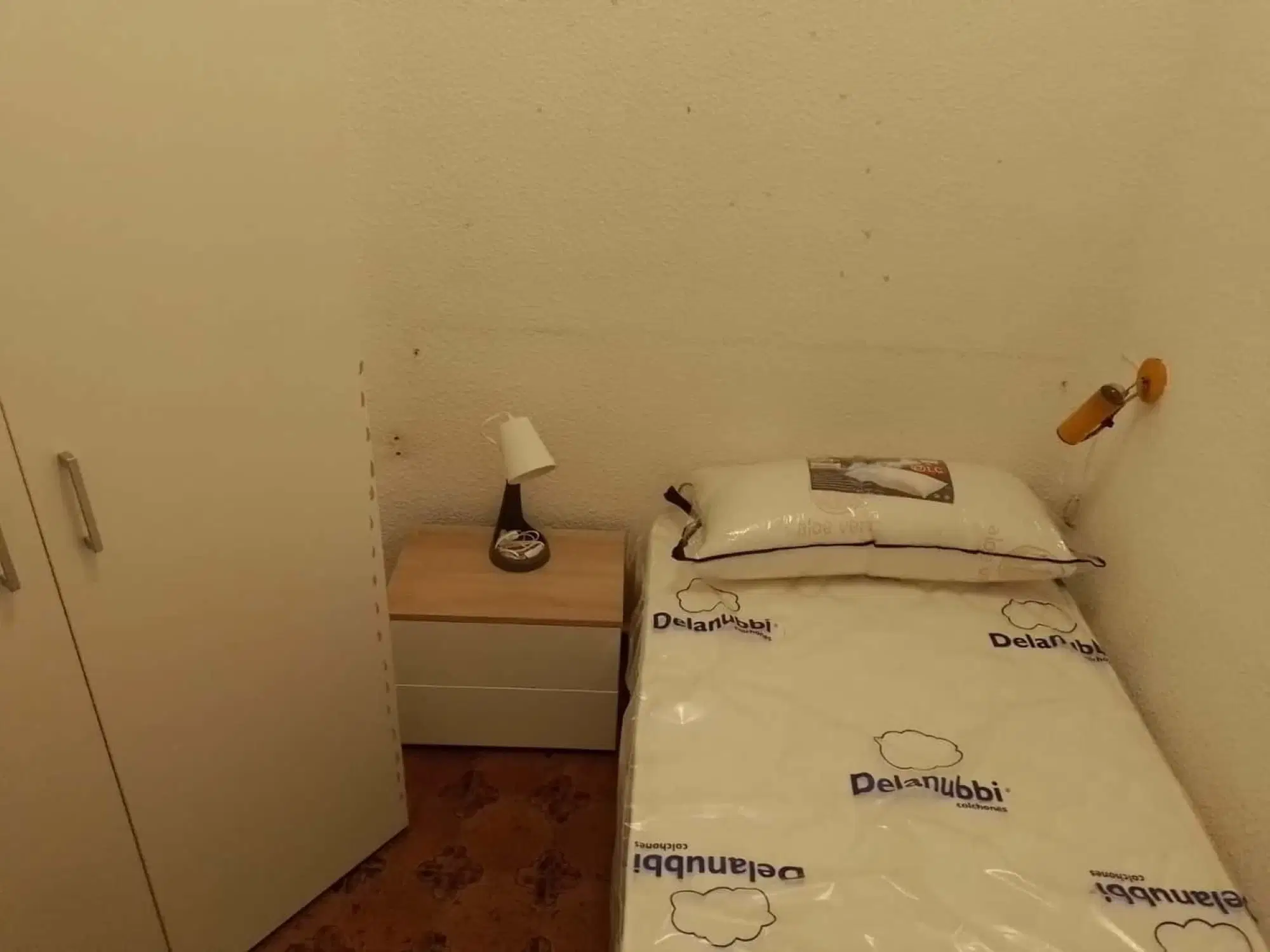 SPC 46018, Valencia – #105933: Room in 4 Bedroom 1 Bathroom (Avinguda De Pérez Galdós)