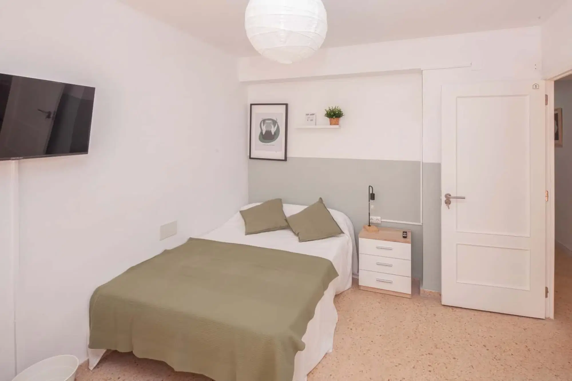 SPC 46018, Valencia – #165570: Room in 4 Bedroom 2 Bathroom (Carrer De Julián Peña)