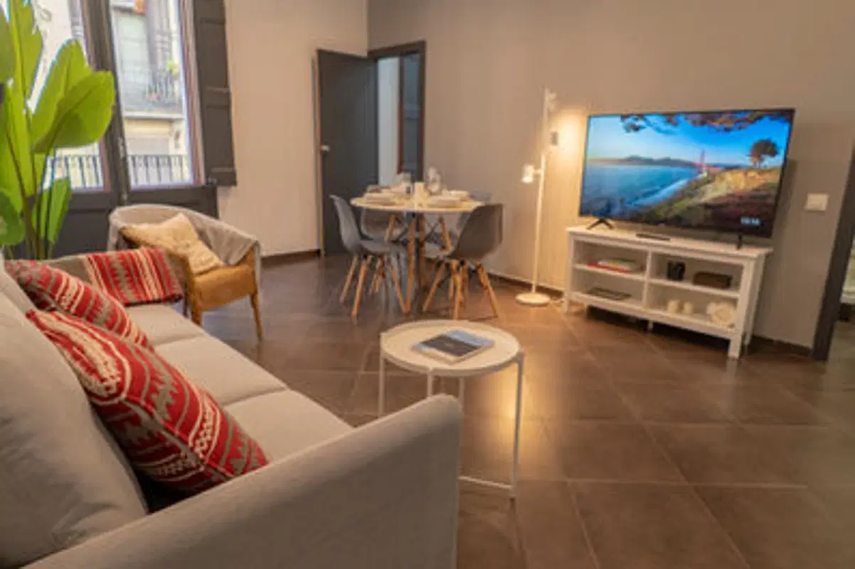 HC 8002, Barcelona – Common Area