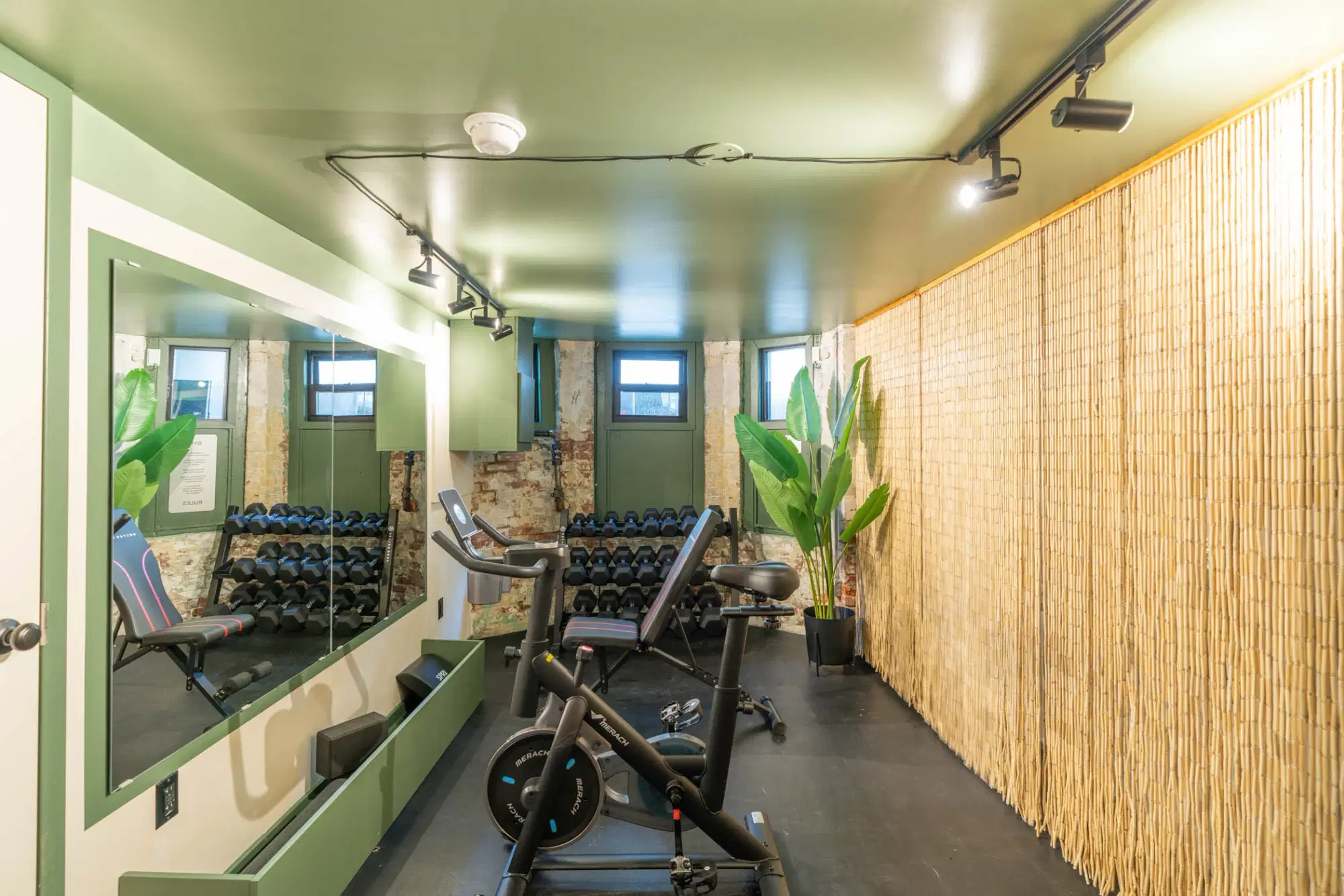 Greenpoint 625, New York – Amenities