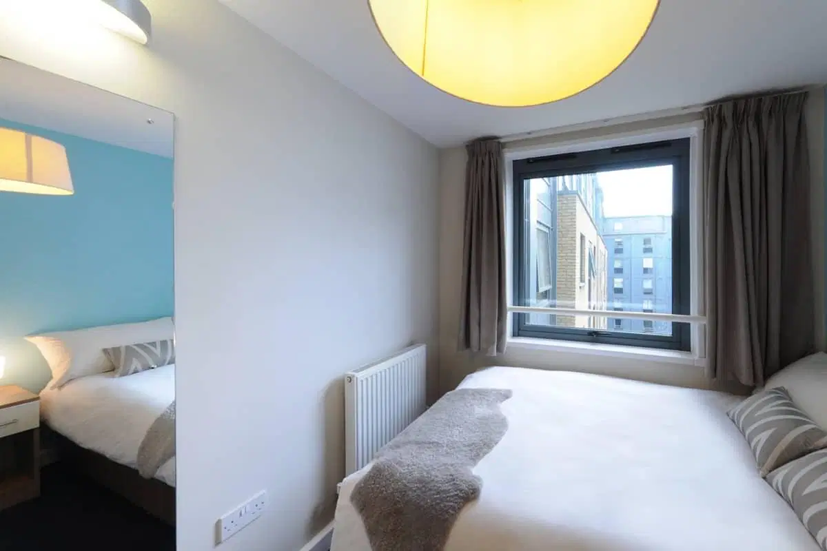GoBritanya Islington Residence, London – Bronze En-Suite (Large) - Standard View | Upper Level