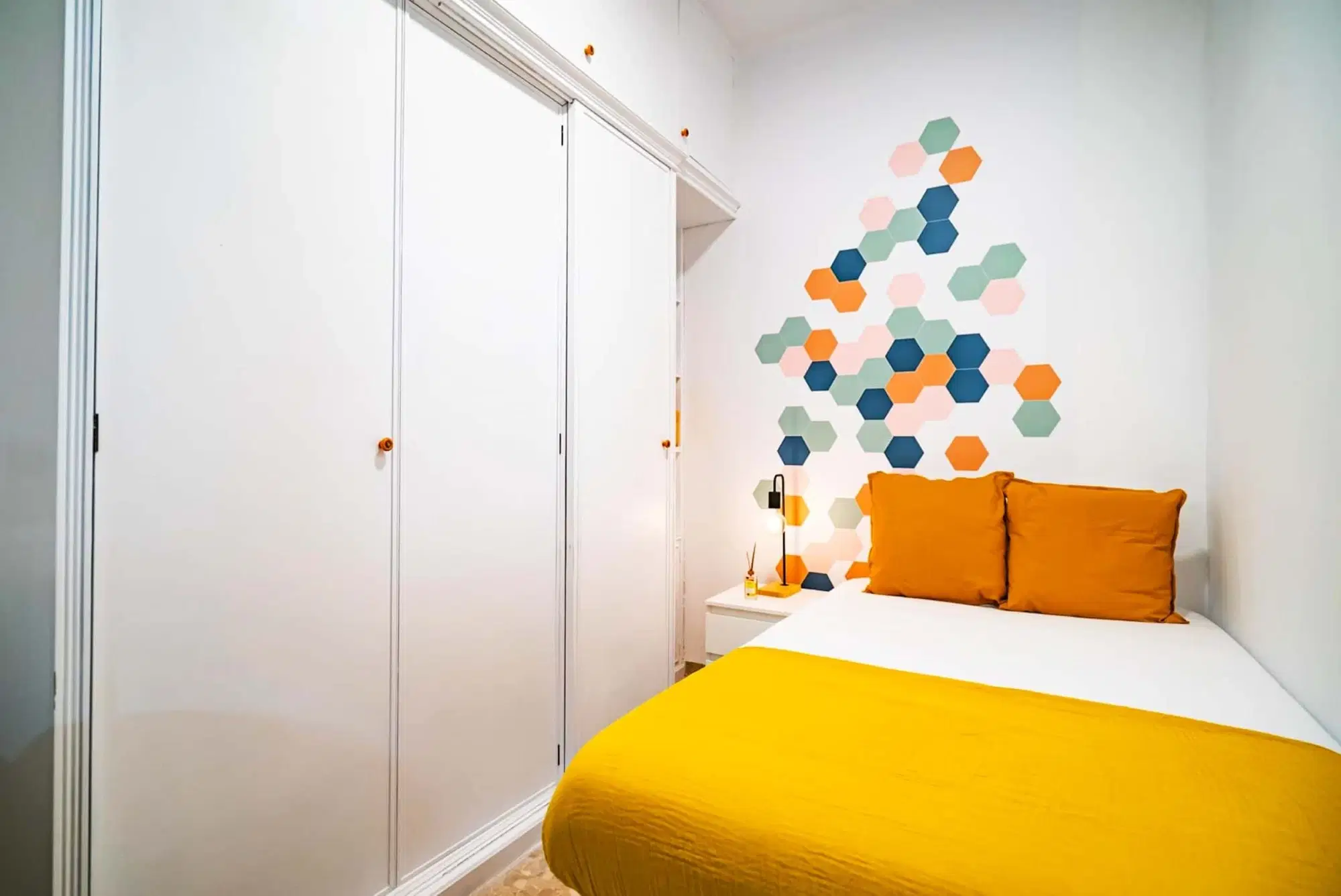 SPC 8930, Sant Adrià de Besòs – #131224: Room in 6 Bedroom 2 Bathroom (Carrer D'occident)
