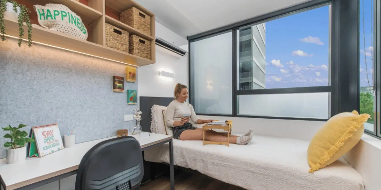 UniLodge Melbourne Flagstaff, Melbourne – Studio Premium View
