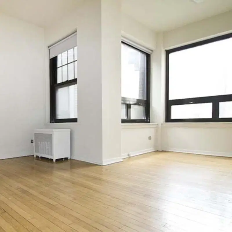 5409 S. Blackstone, Chicago – Room