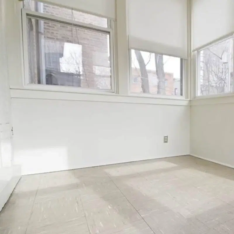 5409 S. Blackstone, Chicago – Room