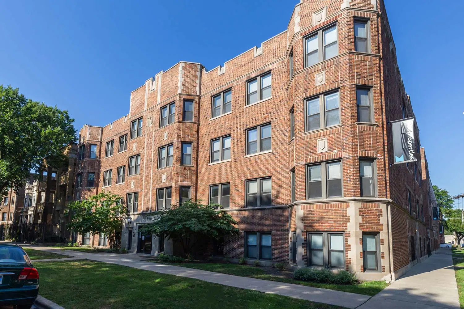 5300 S. Drexel Avenue, Chicago – Exterior