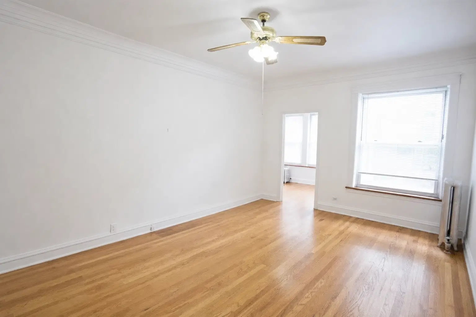 5715-5725 S. Kimbark Avenue, Chicago – 2 Bed 1 Bath