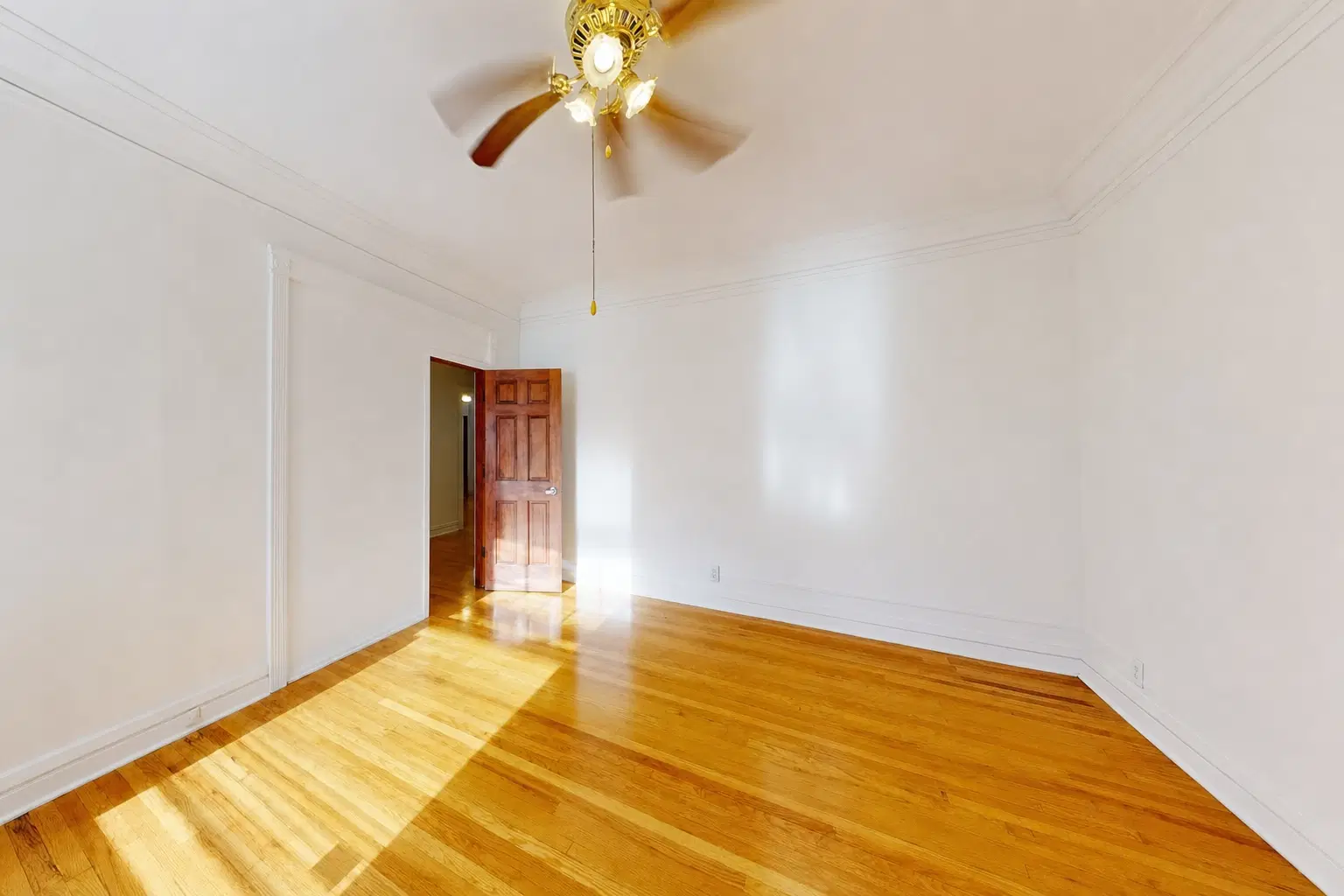 5715-5725 S. Kimbark Avenue, Chicago – 3 Bed 1 Bath