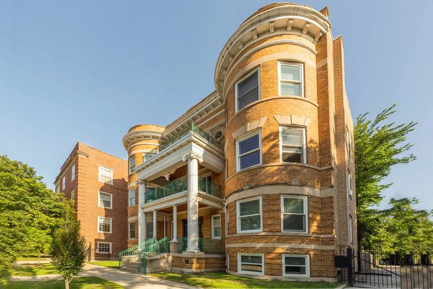 1358 E. 58th Street, Chicago – Exterior