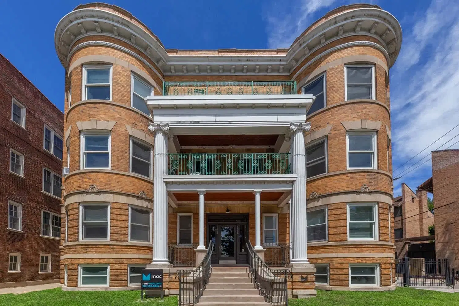 1358 E. 58th Street, Chicago – Exterior