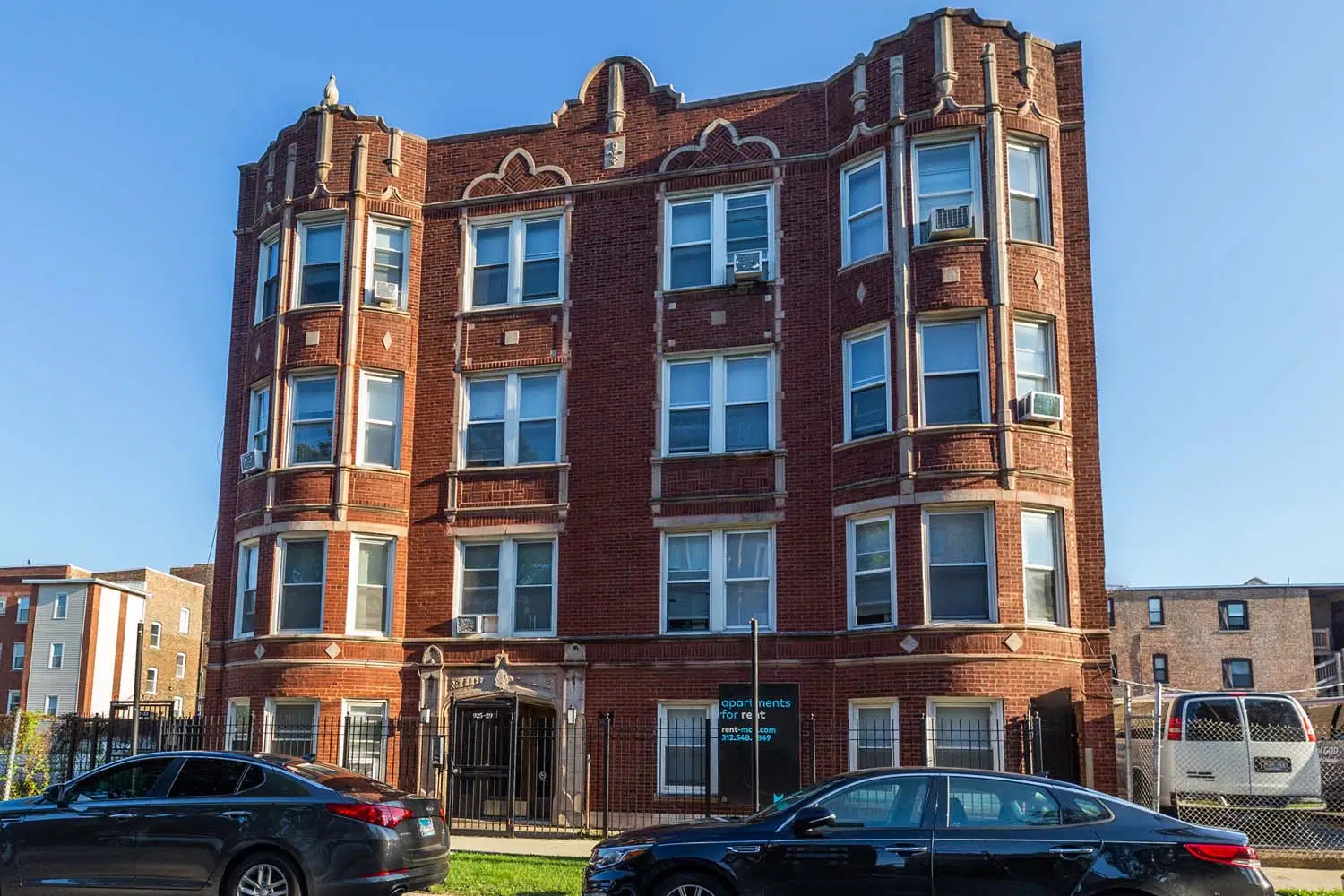 925 East 46th Street, Chicago – Exterior
