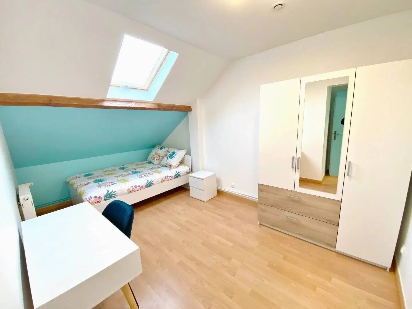 Room in a 14 Bedroom Apartment, Valenciennes Street, Gagny, France (93220) – Bedroom 12
