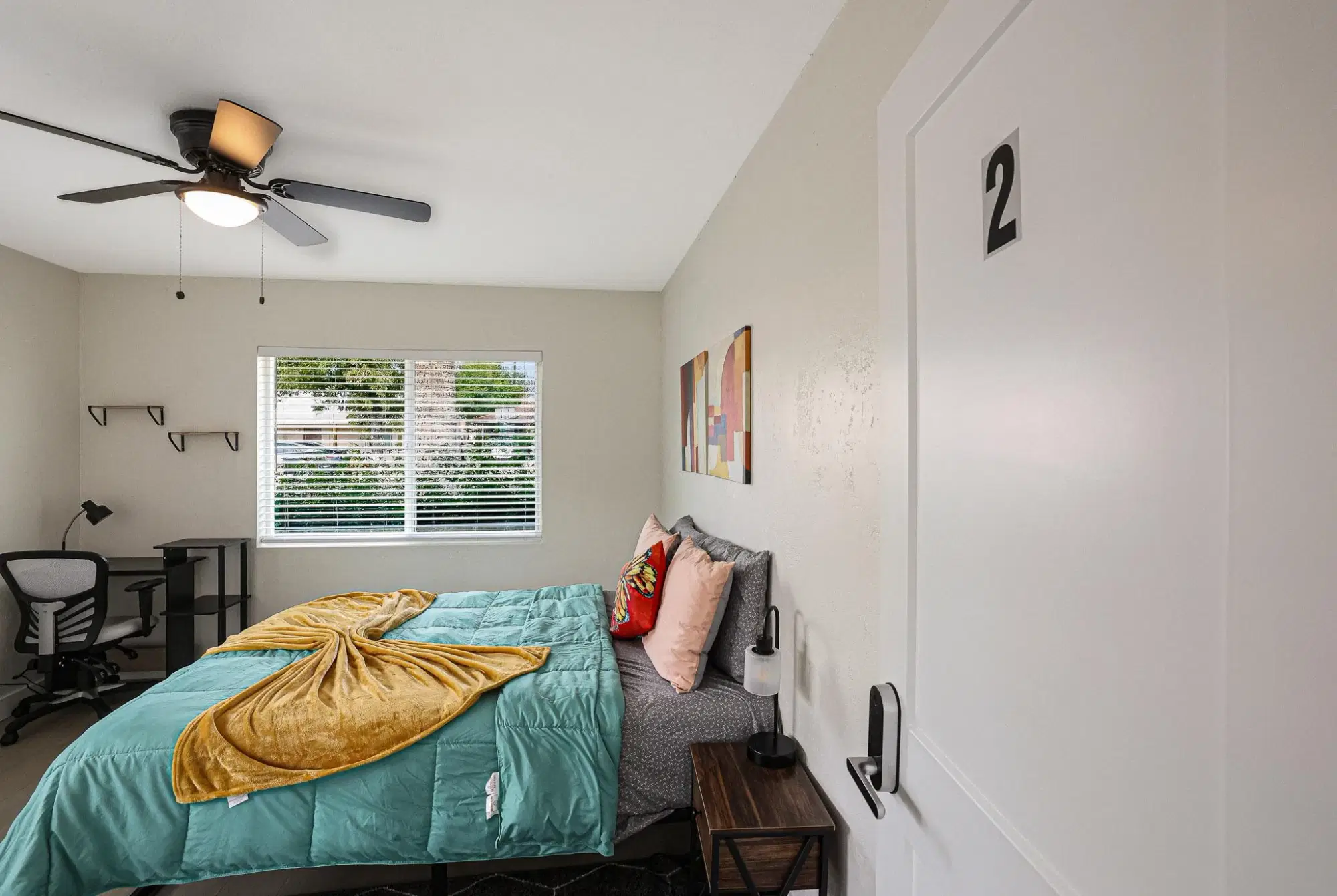 PDP 85301, Glendale – #19875: Room in 6 Bed 2 Bath