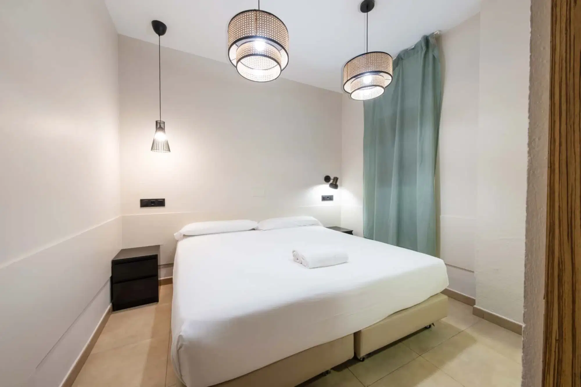 SPC 8014, Barcelona – #37855: Studio (Carrer De Fernández Duró)