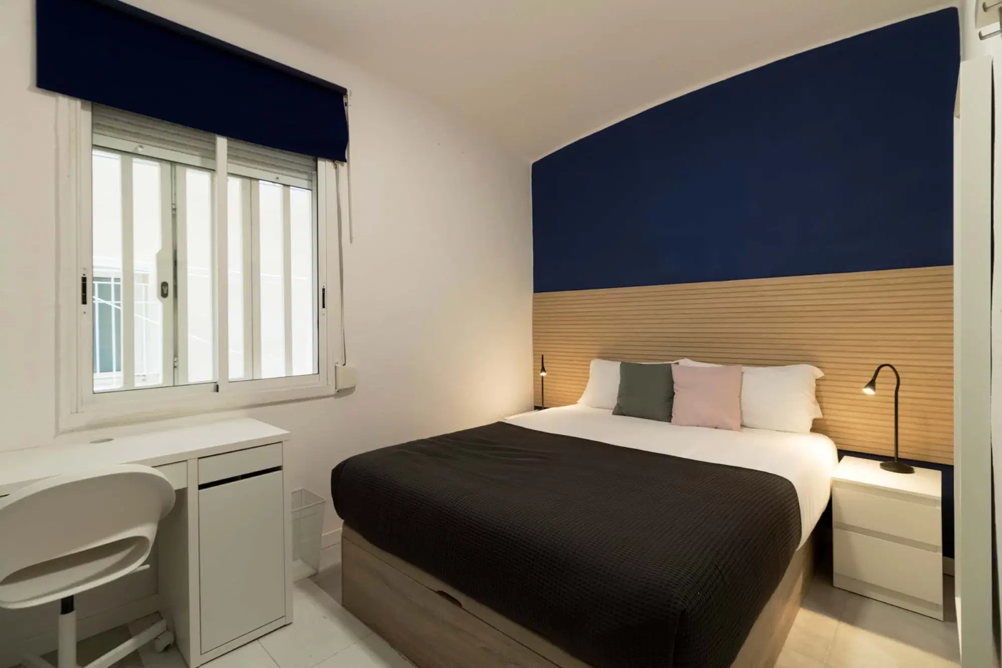 SPC 8023, Barcelona – #134011: Room in 5 Bedroom 1 Bathroom (Passeig de la Vall d'Hebron)