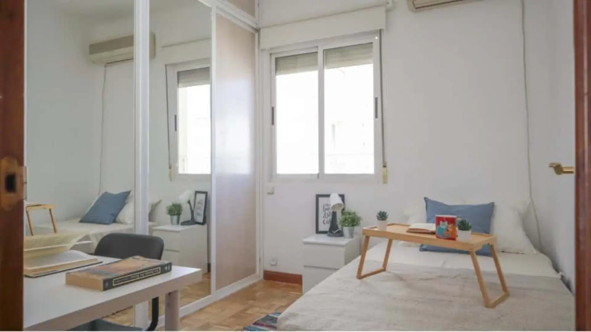 SPC 28027, Madrid – #159588: Room in 5 Bedroom 2 Bathroom (Calle De La Virgen Del Castañar)