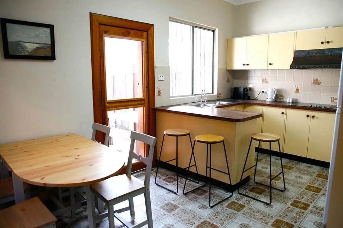 Room in a 7 Bedroom Apartment, Coward St. Mascot, Australia NSW 2020 – Kitchen