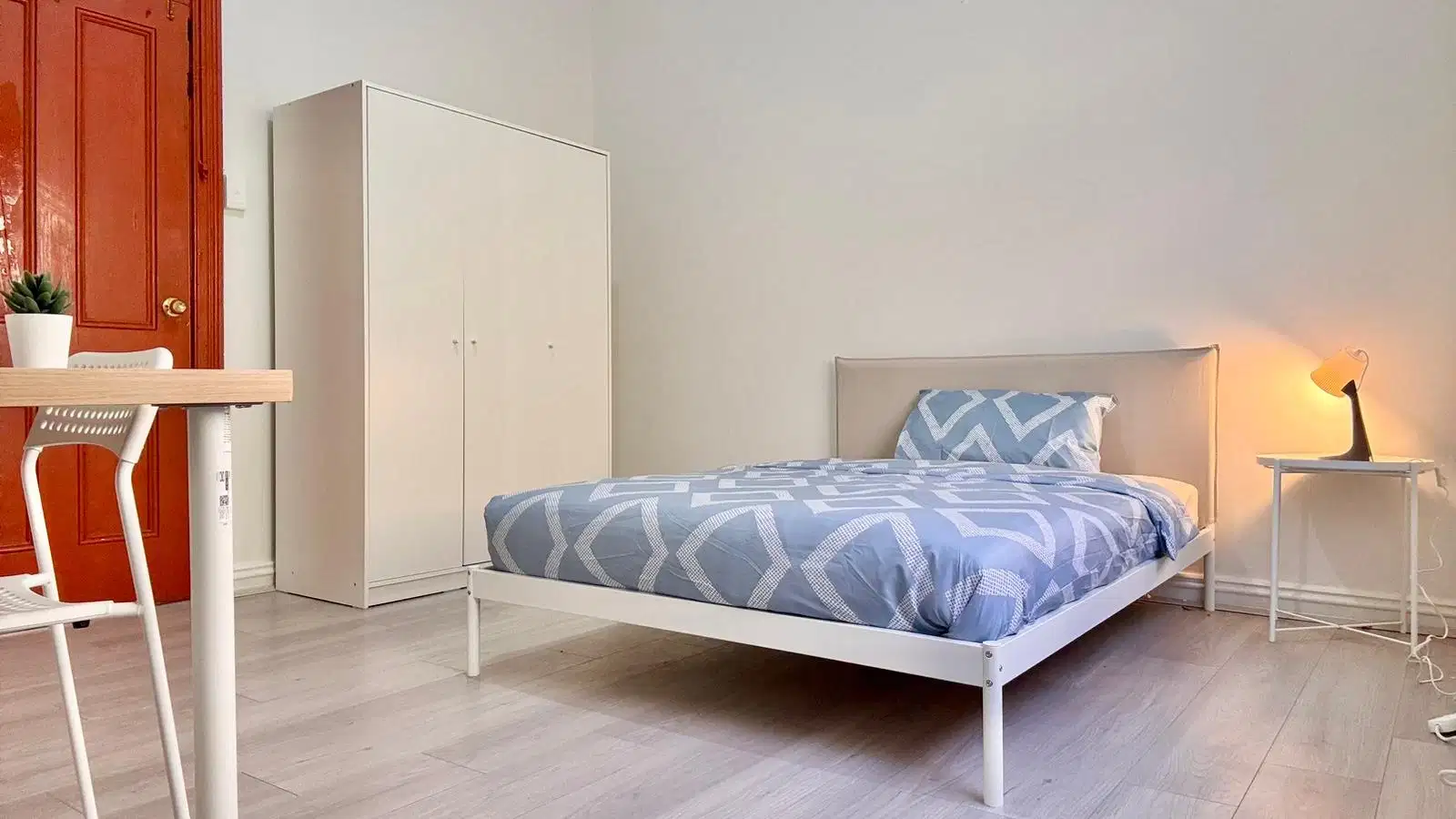 Room in a 4 Bedroom Apartment, Wollongong Rd, Arncliffe, Australia NSW 2205