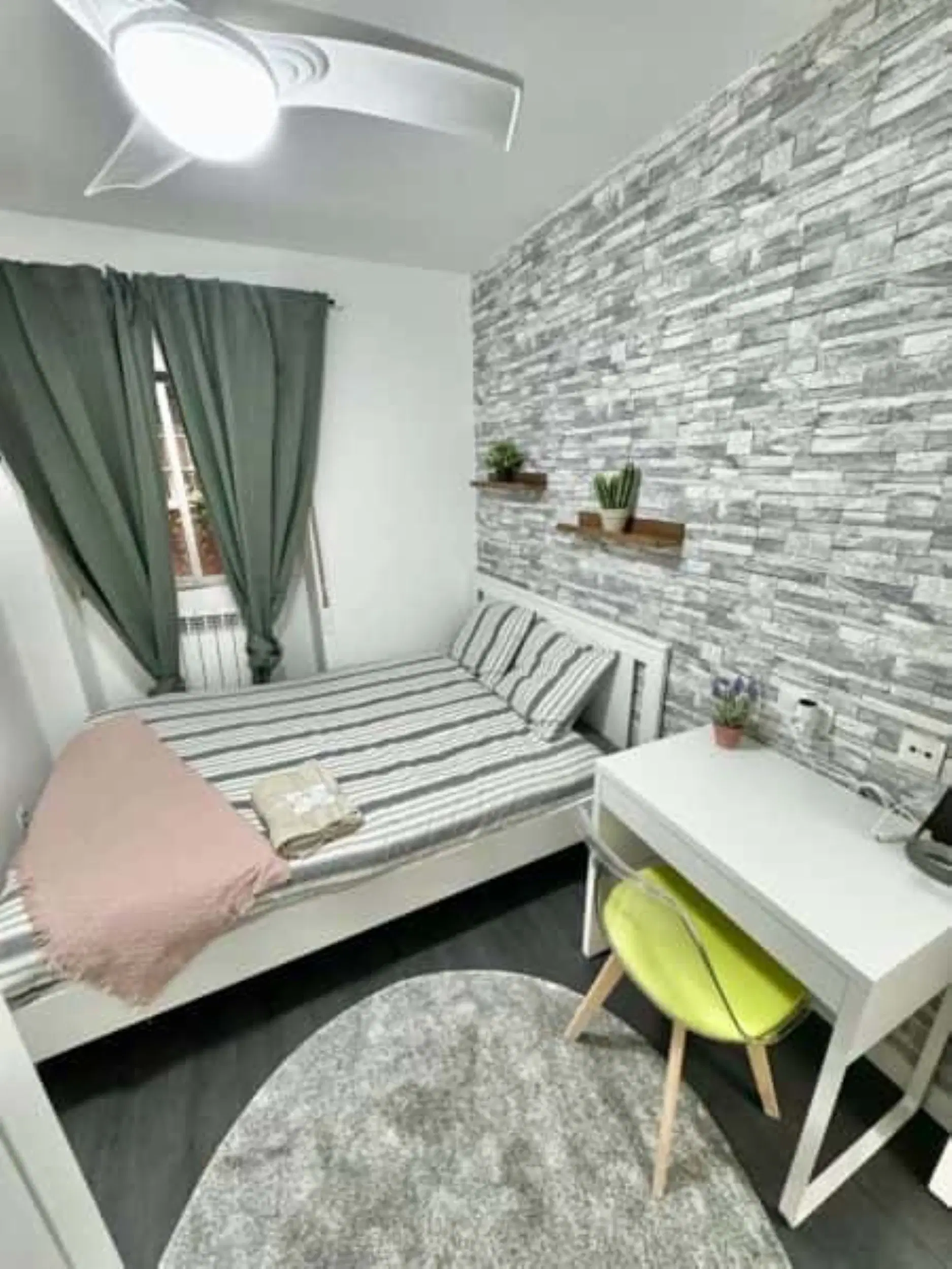 SPC 28019, Madrid – #177101: Room in 3 Bedroom 1 Bathroom (Calle Esteban De Arteaga)